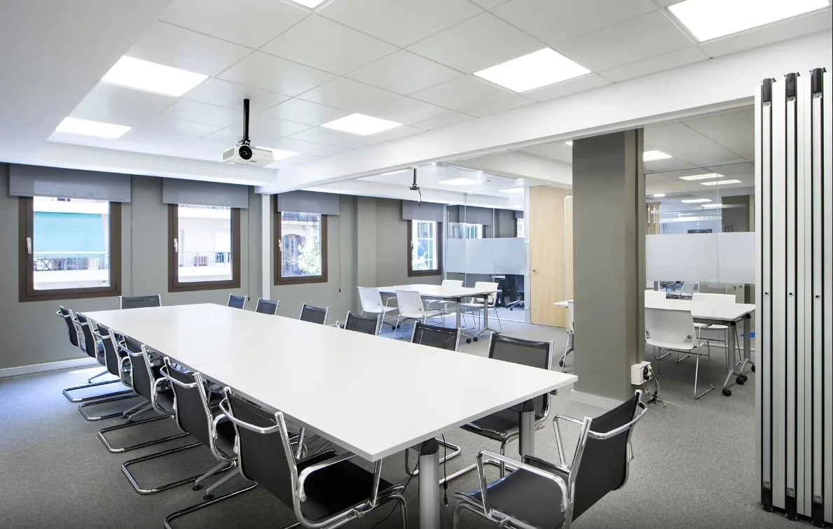Cloisons mobiles pour salle de réunion